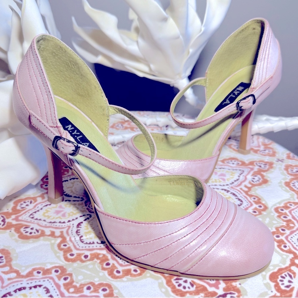 𝗡𝗘𝗪 𝐍.𝐘.𝐋.𝐀 Mary Jane Heels